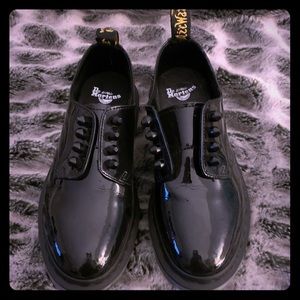 Dr Martens Smiths Studs